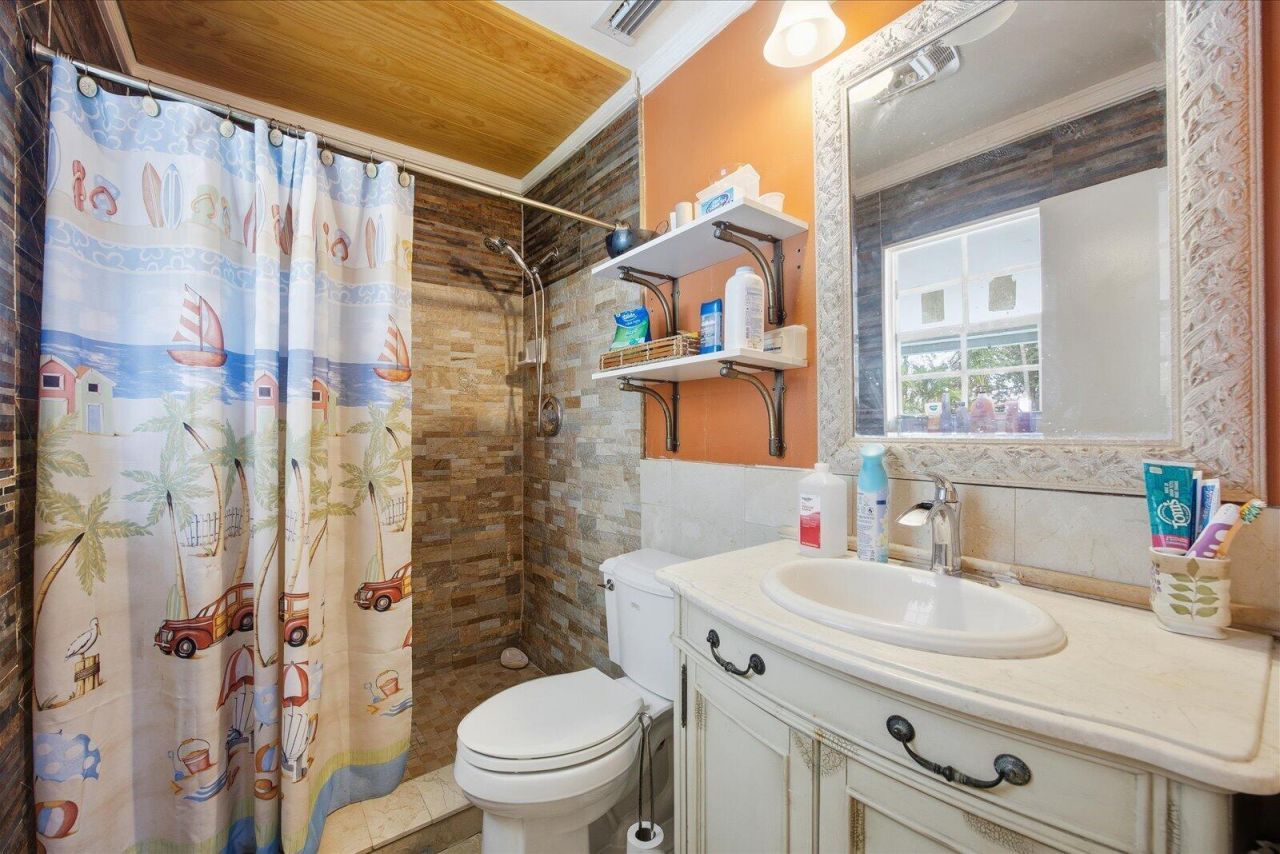 325 NW Dearman Street, Port Saint Lucie, FL 34983 Photo