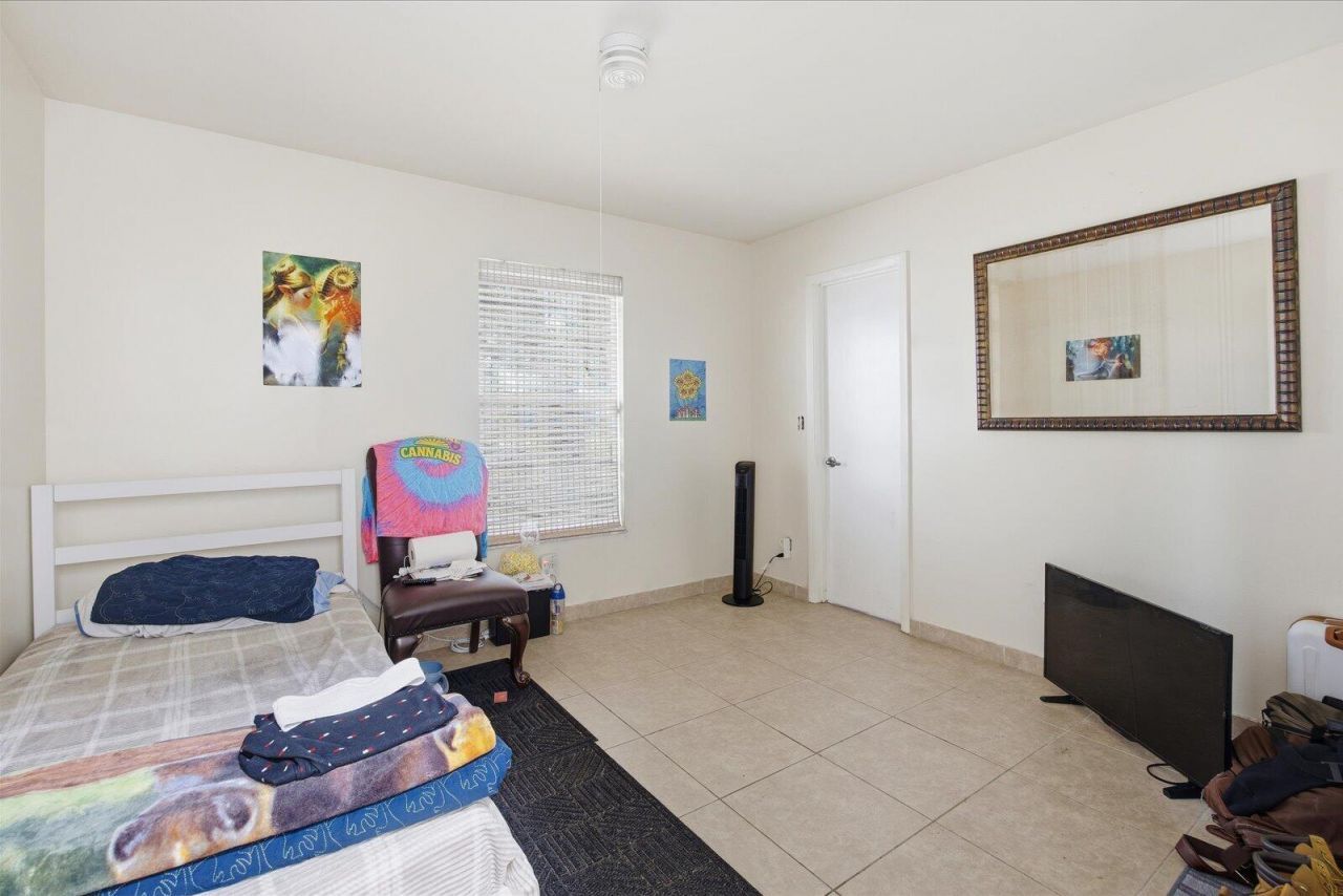325 NW Dearman Street, Port Saint Lucie, FL 34983 Photo