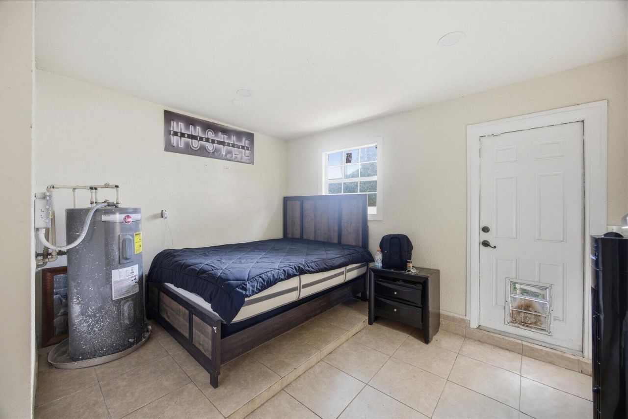 325 NW Dearman Street, Port Saint Lucie, FL 34983 Photo