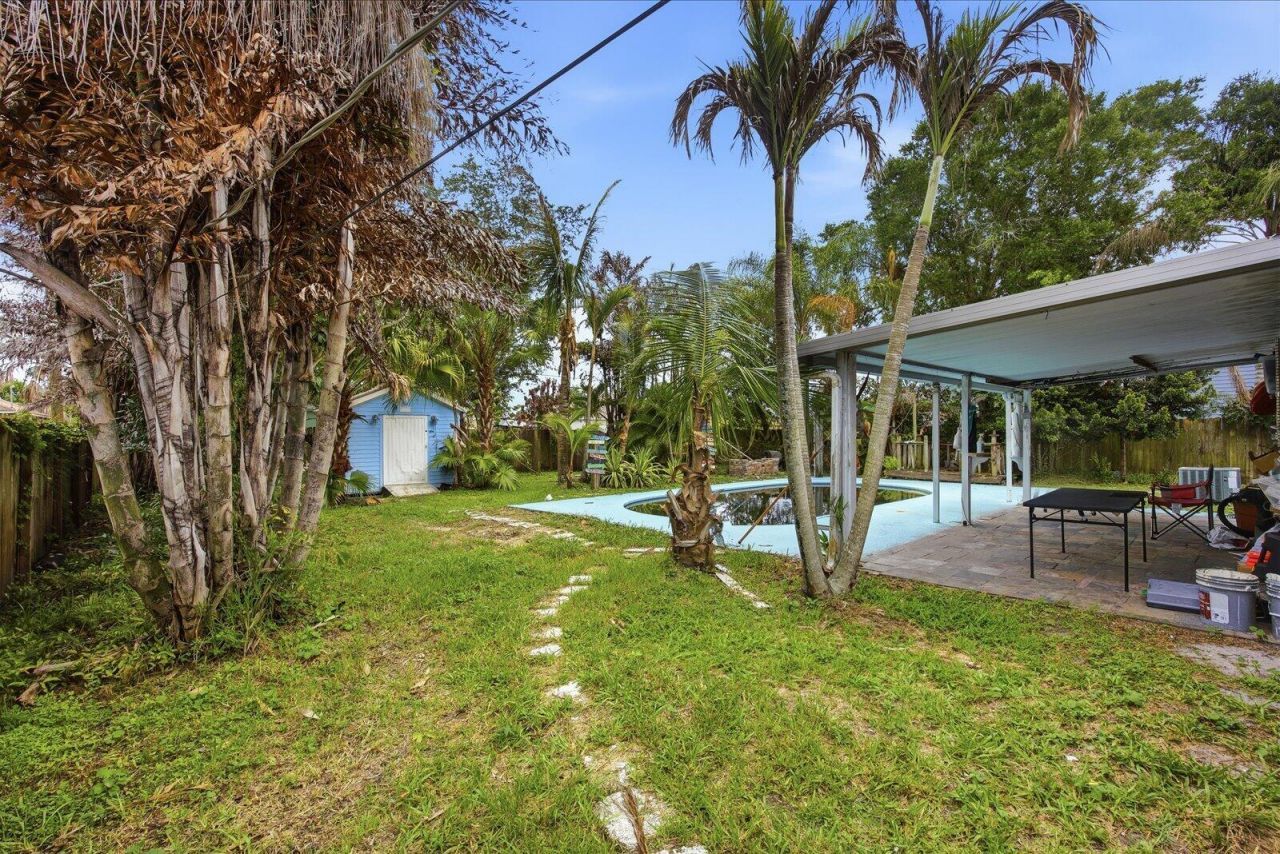 325 NW Dearman Street, Port Saint Lucie, FL 34983 Photo