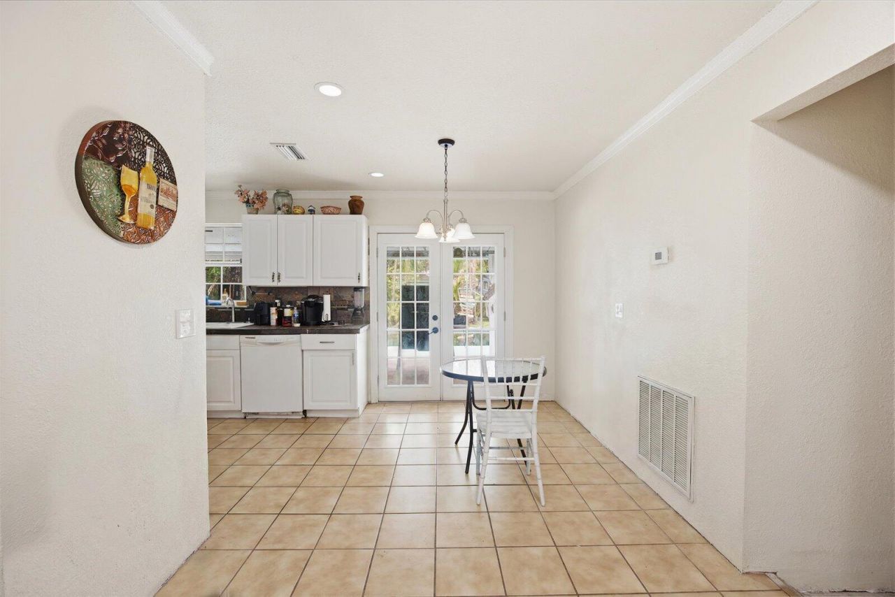 325 NW Dearman Street, Port Saint Lucie, FL 34983 Photo