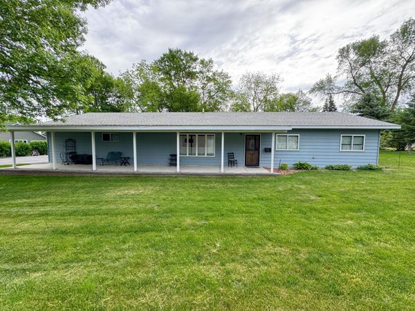 416 E Fourteenth Street , Fergus Falls, MN 56537