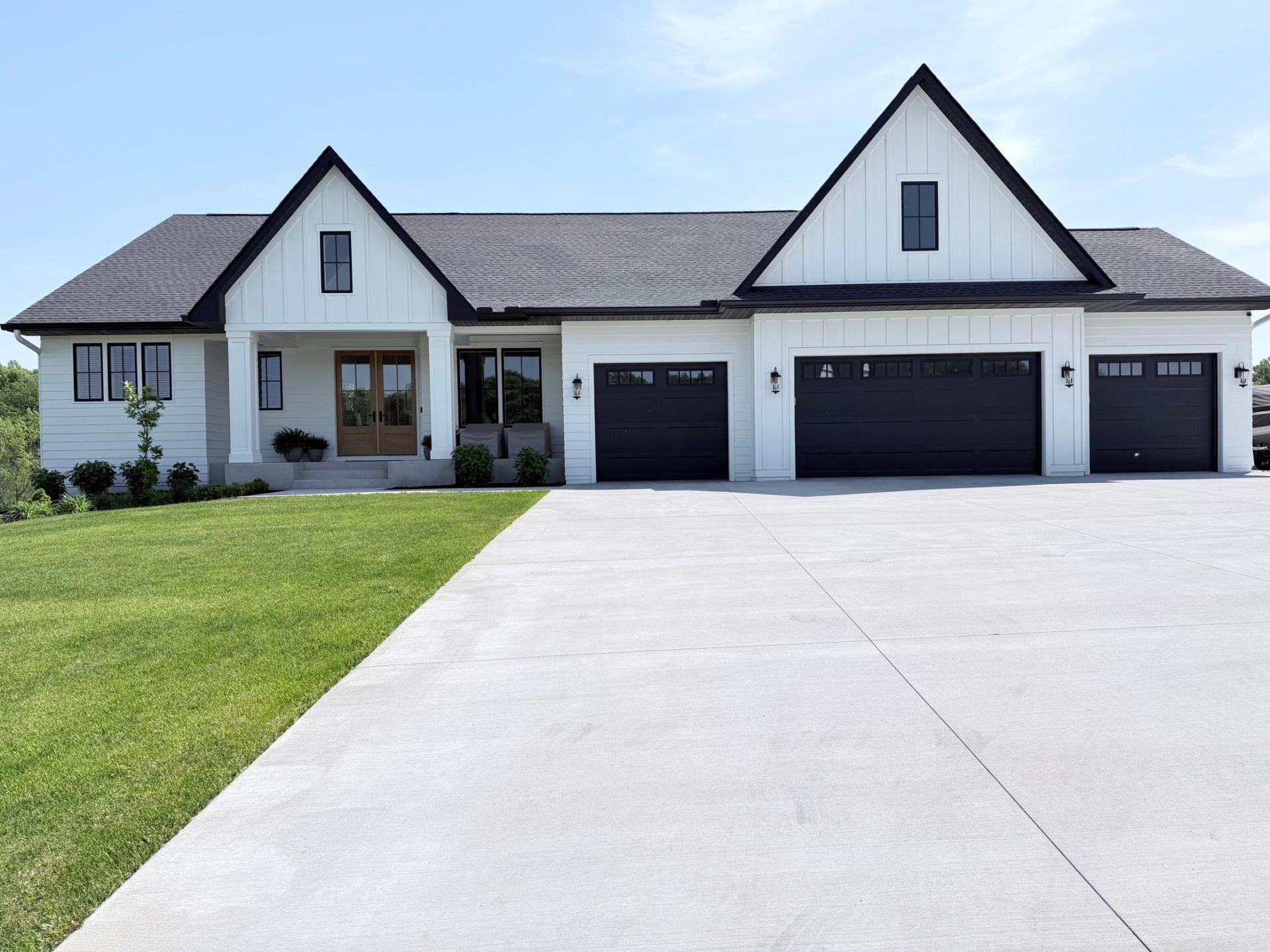 9763 Frontier Lane , Lakeville, MN 55044