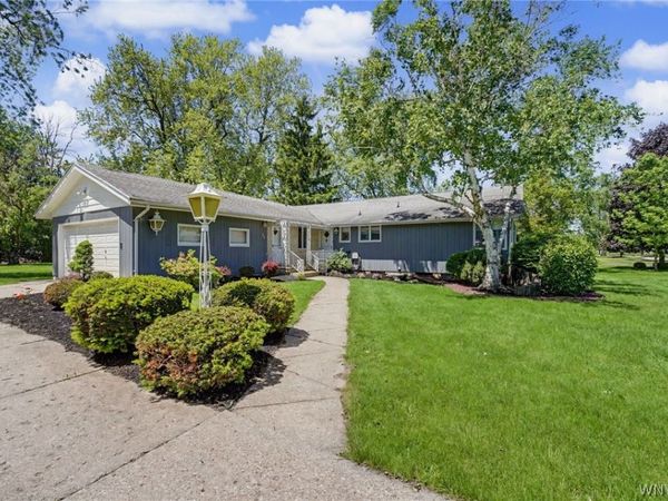 249 W Maplemere Road , Buffalo, NY 14221