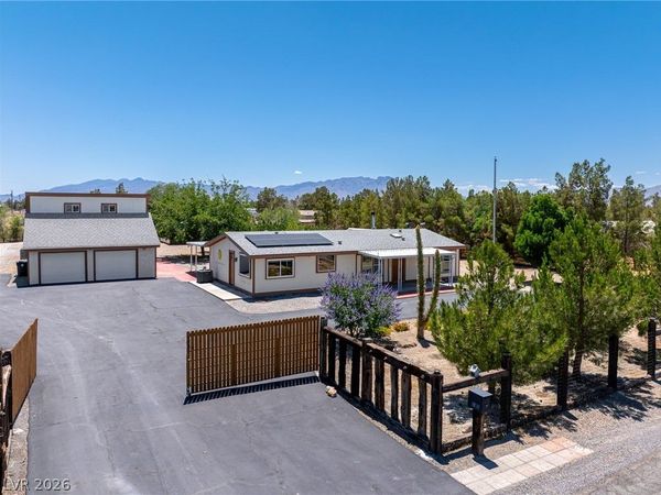 1831 W Horn Road, Pahrump, NV 89048