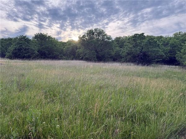 21738 Saddle Creek Drive, Harveyville, KS 66431