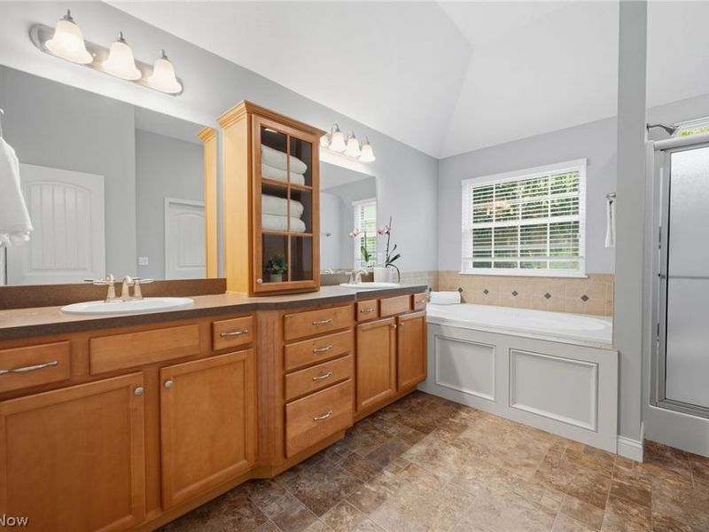 12067 Summerwood Drive , Concord Township, OH 44077 Photo 27