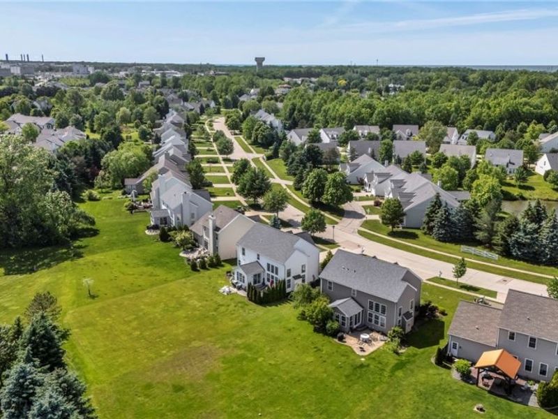 33275 Ambleside Drive, Avon Lake, OH 44012 Photo 48