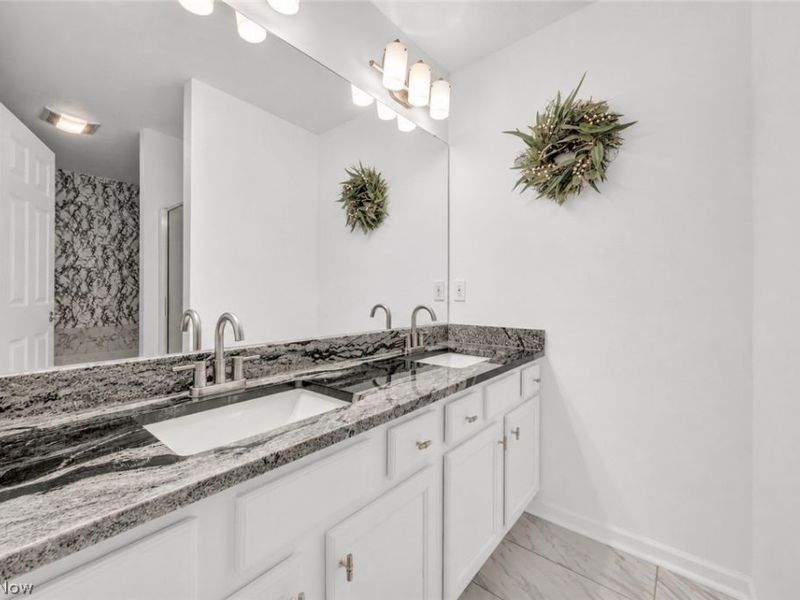 33275 Ambleside Drive, Avon Lake, OH 44012 Photo 9
