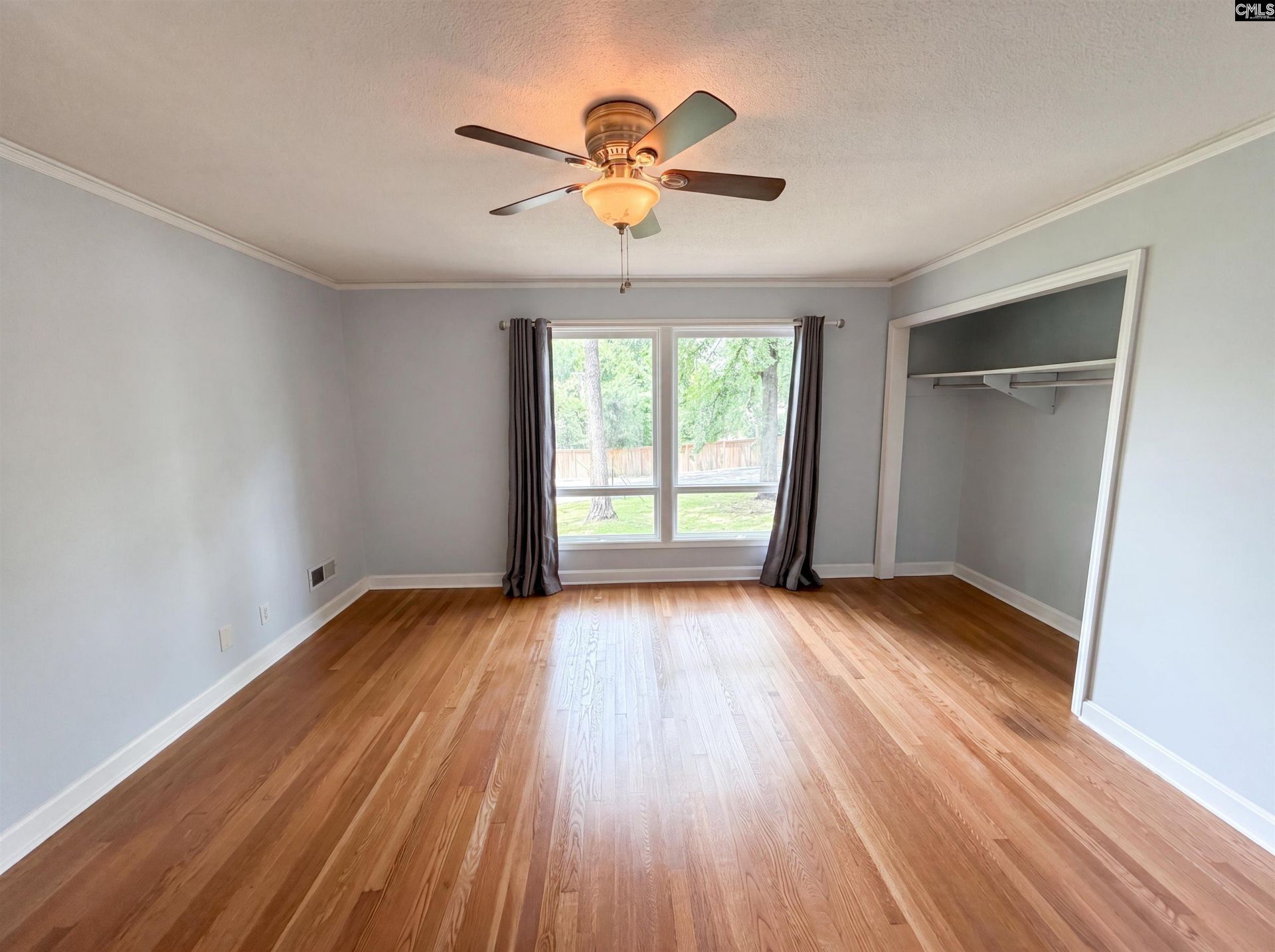 6456 Yorkshire Drive  Photo 7
