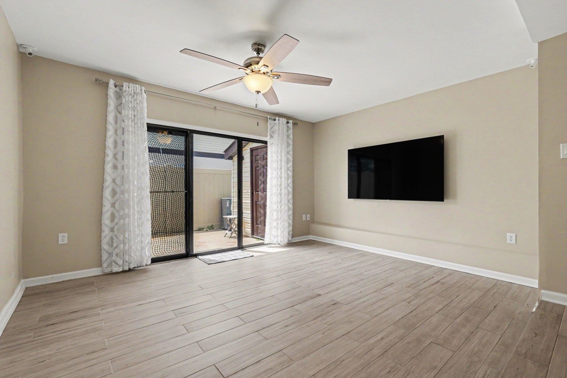 1012 Possum Trot Rd.  Photo 5