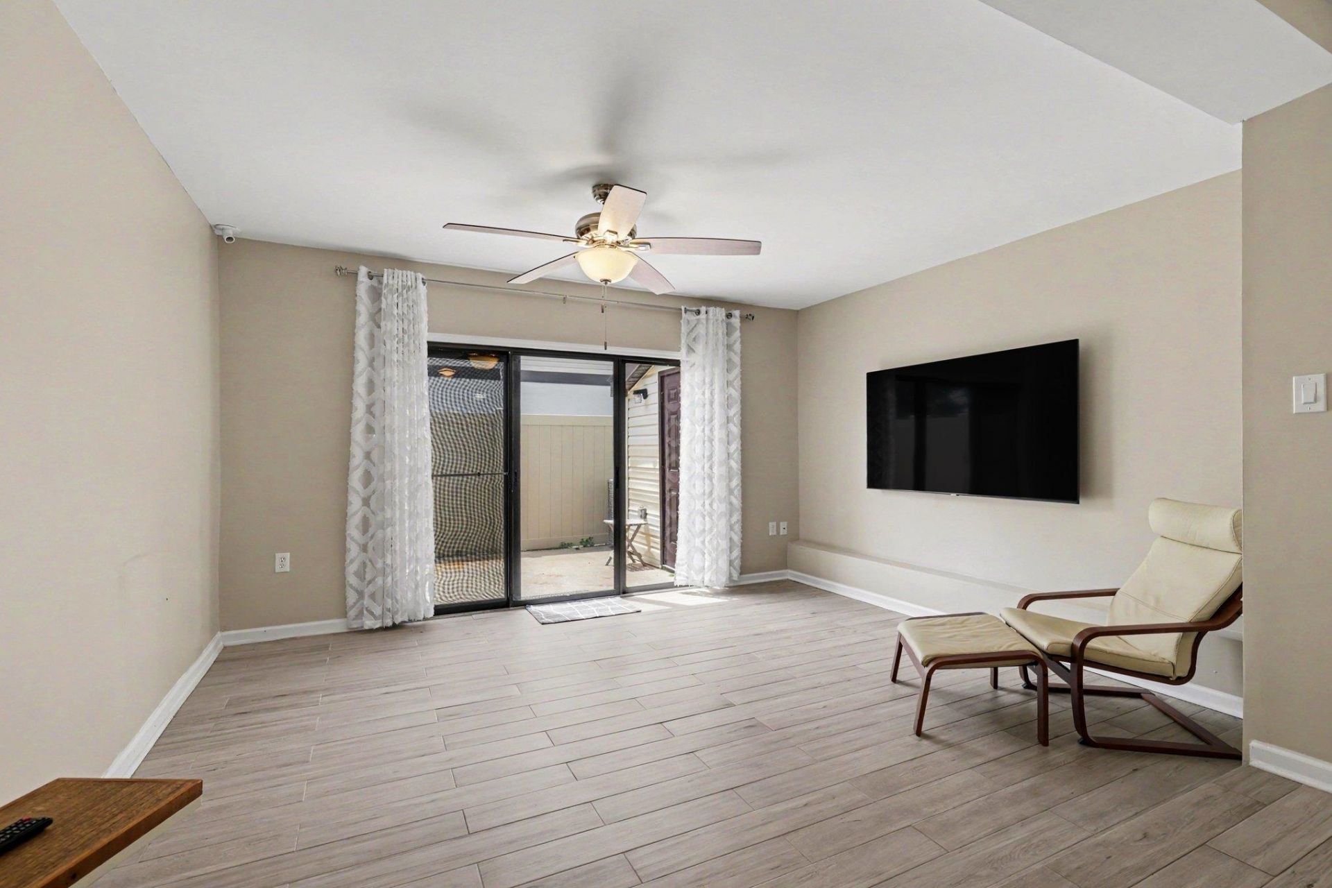 1012 Possum Trot Rd.  Photo 6