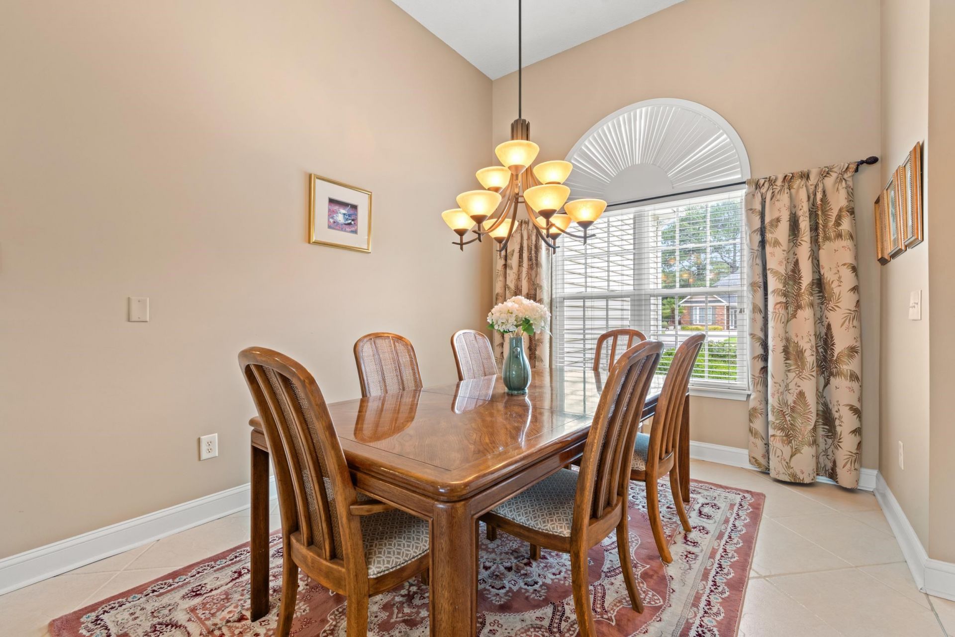 207 Wedgefield Dr.  Photo 8