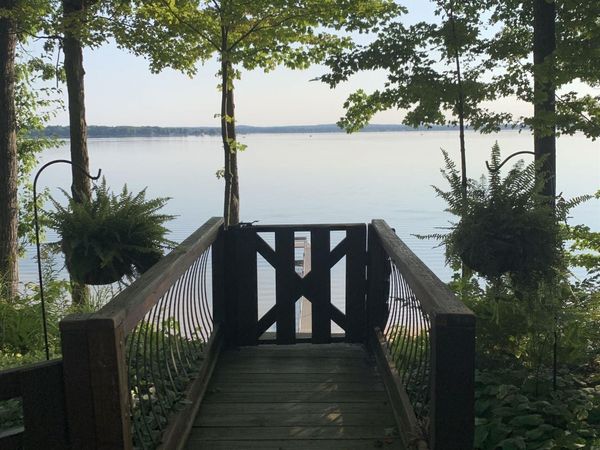 1504 Birchaven Beach S, Lake City, MI 49651