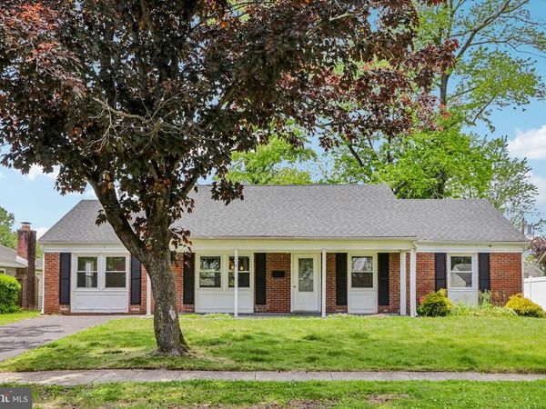 6 NEWPORT LANE , WILLINGBORO, NJ 08046