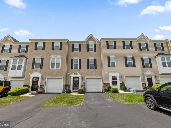 110 TOPAZ DRIVE, GILBERTSVILLE, PA 19525