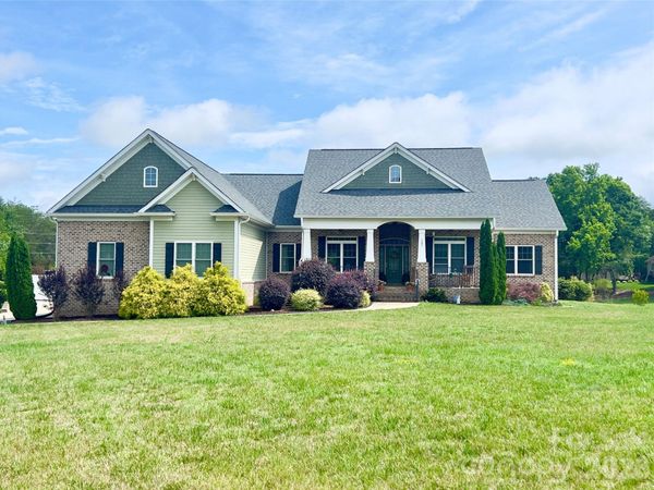 107 Buffalo Creek Drive , Statesville, NC 28677