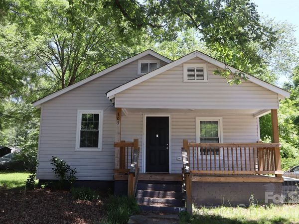 305 E Division Avenue, Salisbury, NC 28144