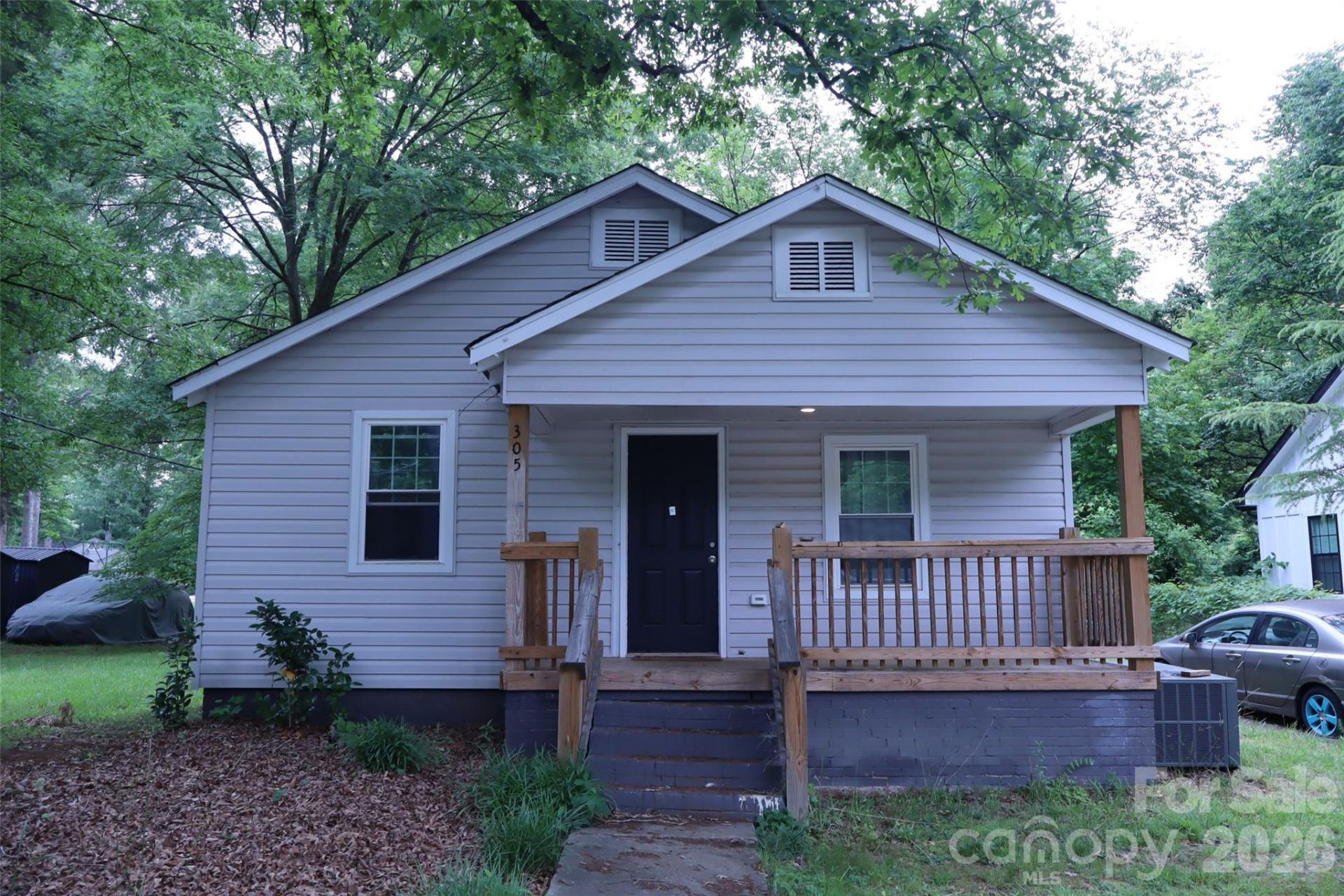 305 E Division Avenue, Salisbury, NC 28144 Main Photo