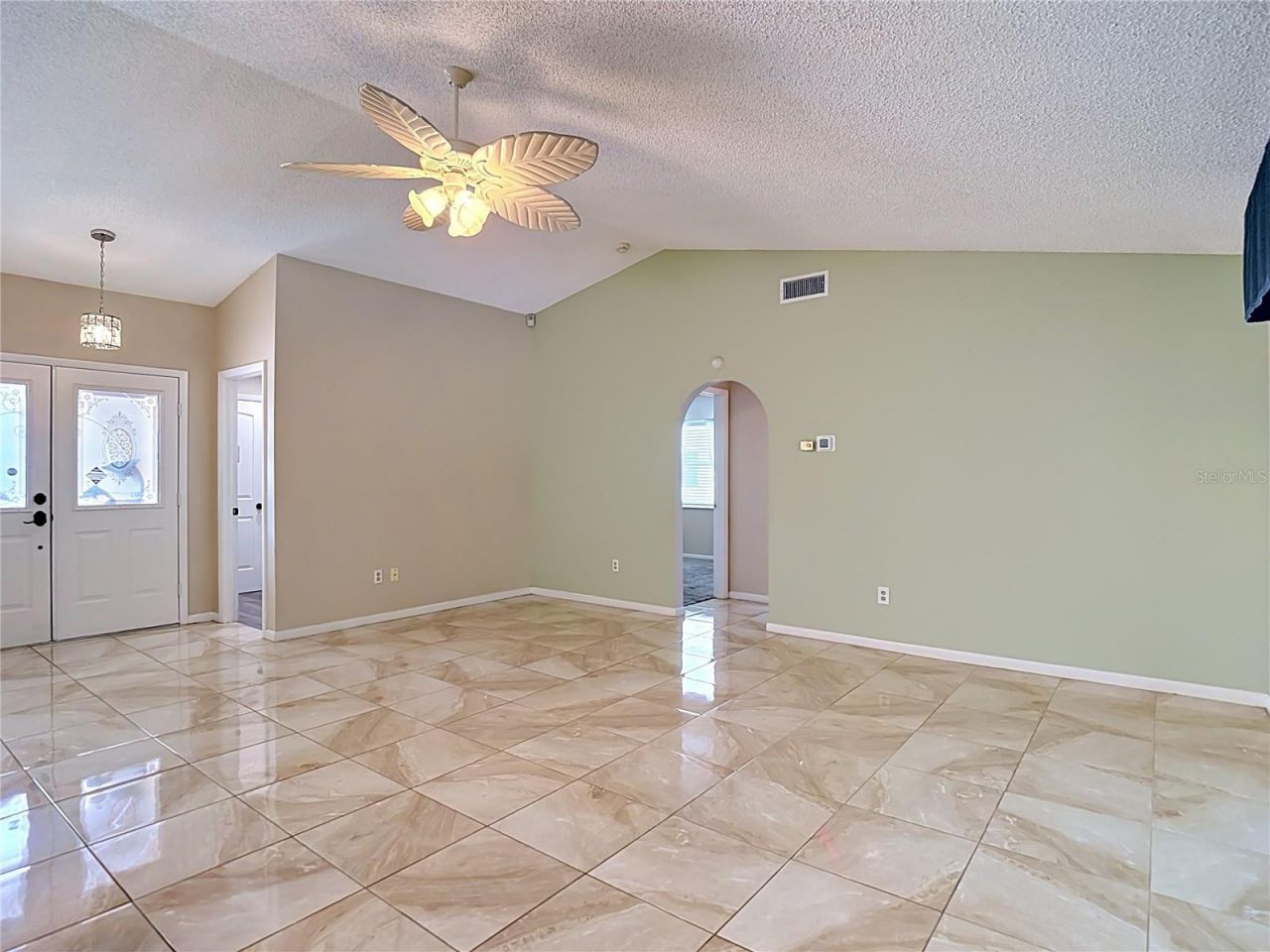 18817 Parade Road , Hudson, FL 34667 Photo