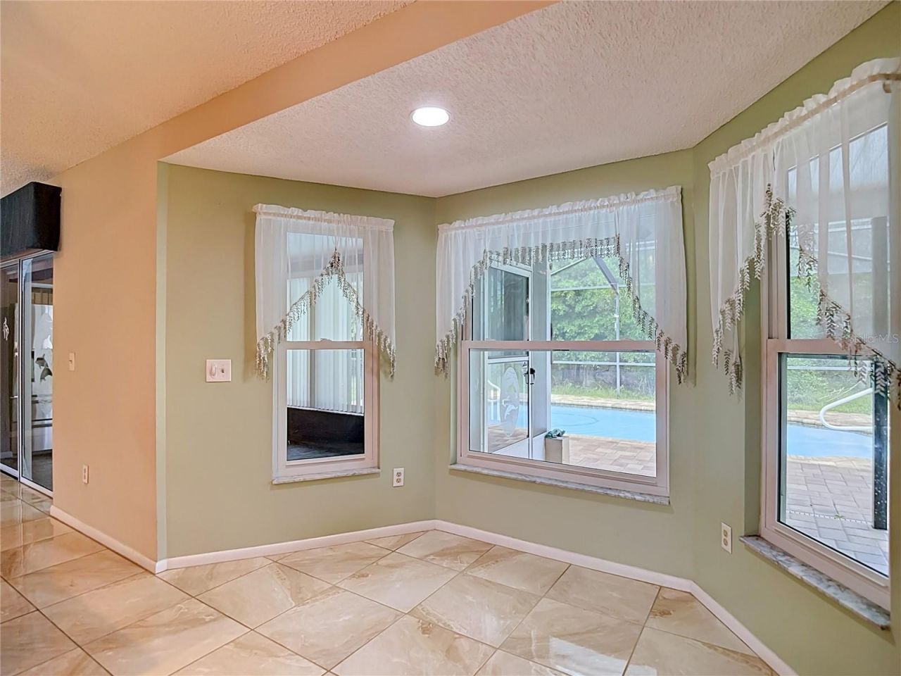18817 Parade Road , Hudson, FL 34667 Photo