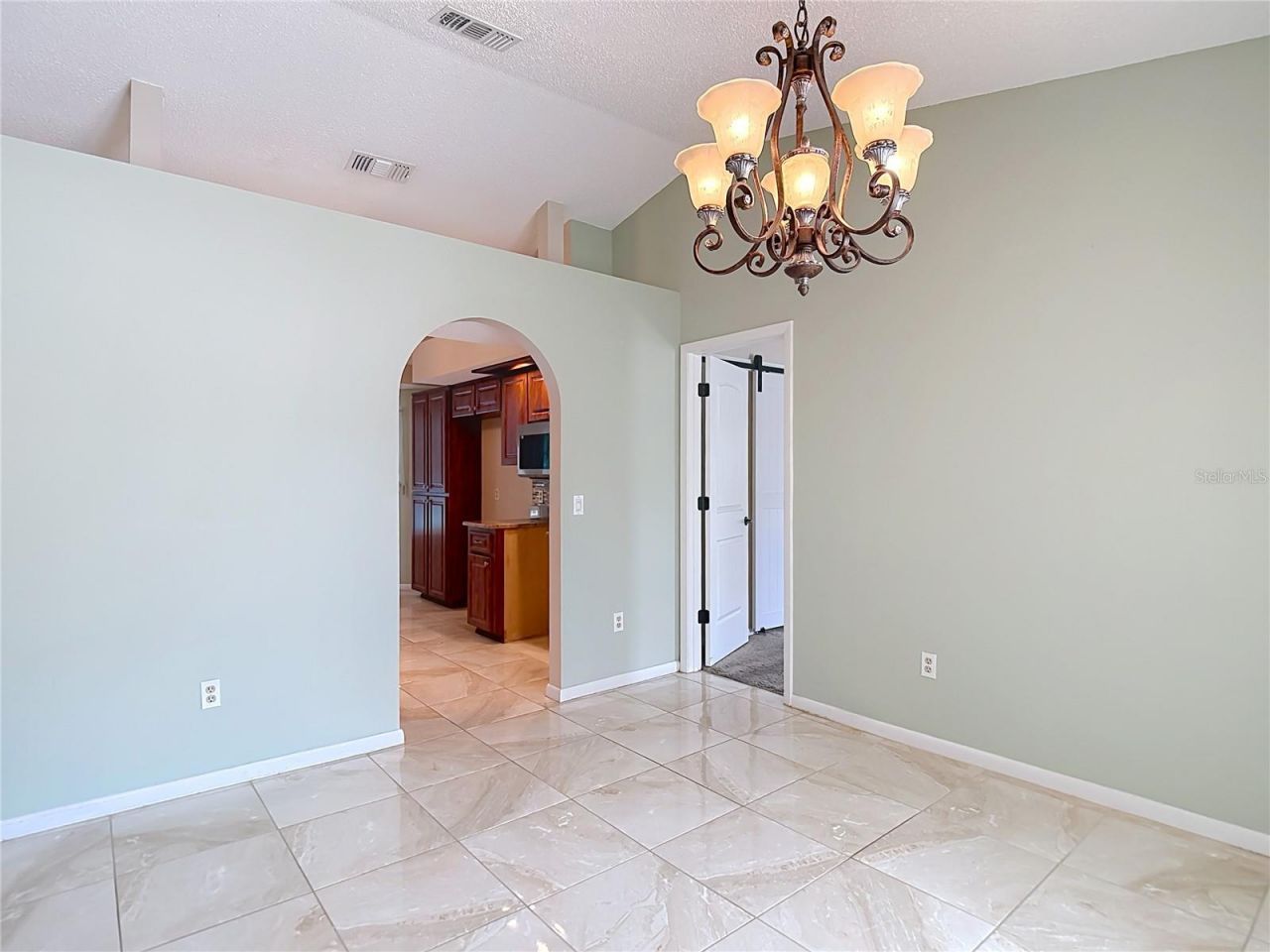 18817 Parade Road , Hudson, FL 34667 Photo