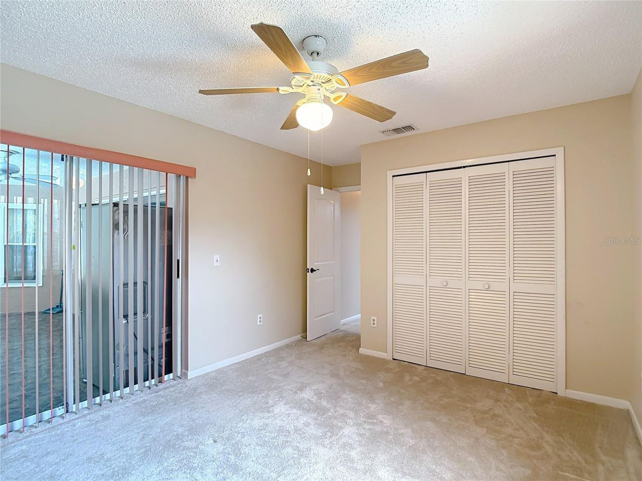 18817 Parade Road , Hudson, FL 34667 Photo