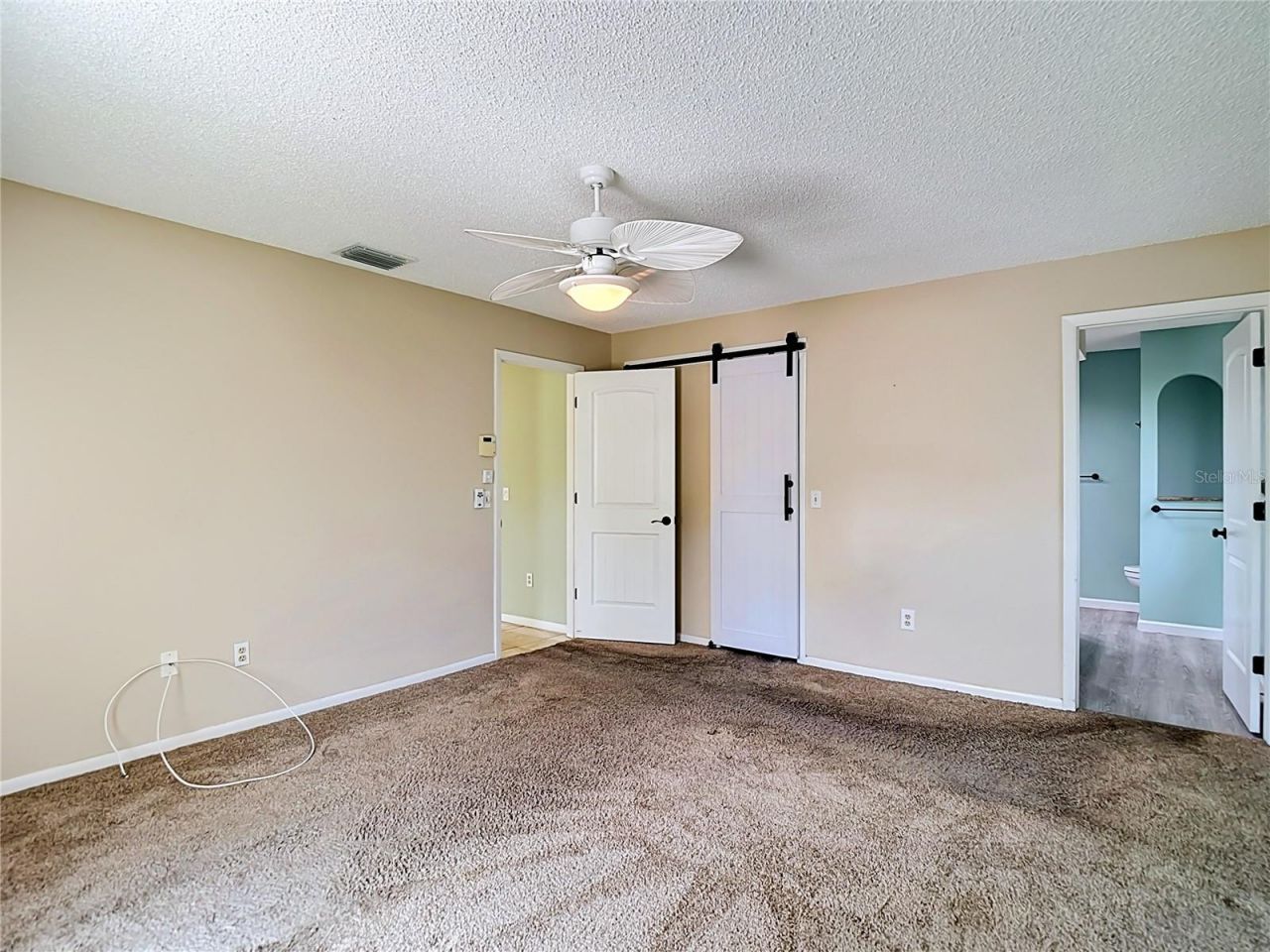 18817 Parade Road , Hudson, FL 34667 Photo