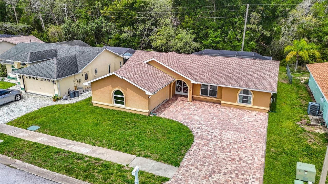 18817 Parade Road , Hudson, FL 34667 Photo