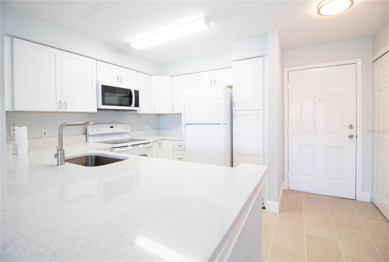 14036 Fairway Island Drive Unit, Unit 1535, Orlando, FL 32837 Photo