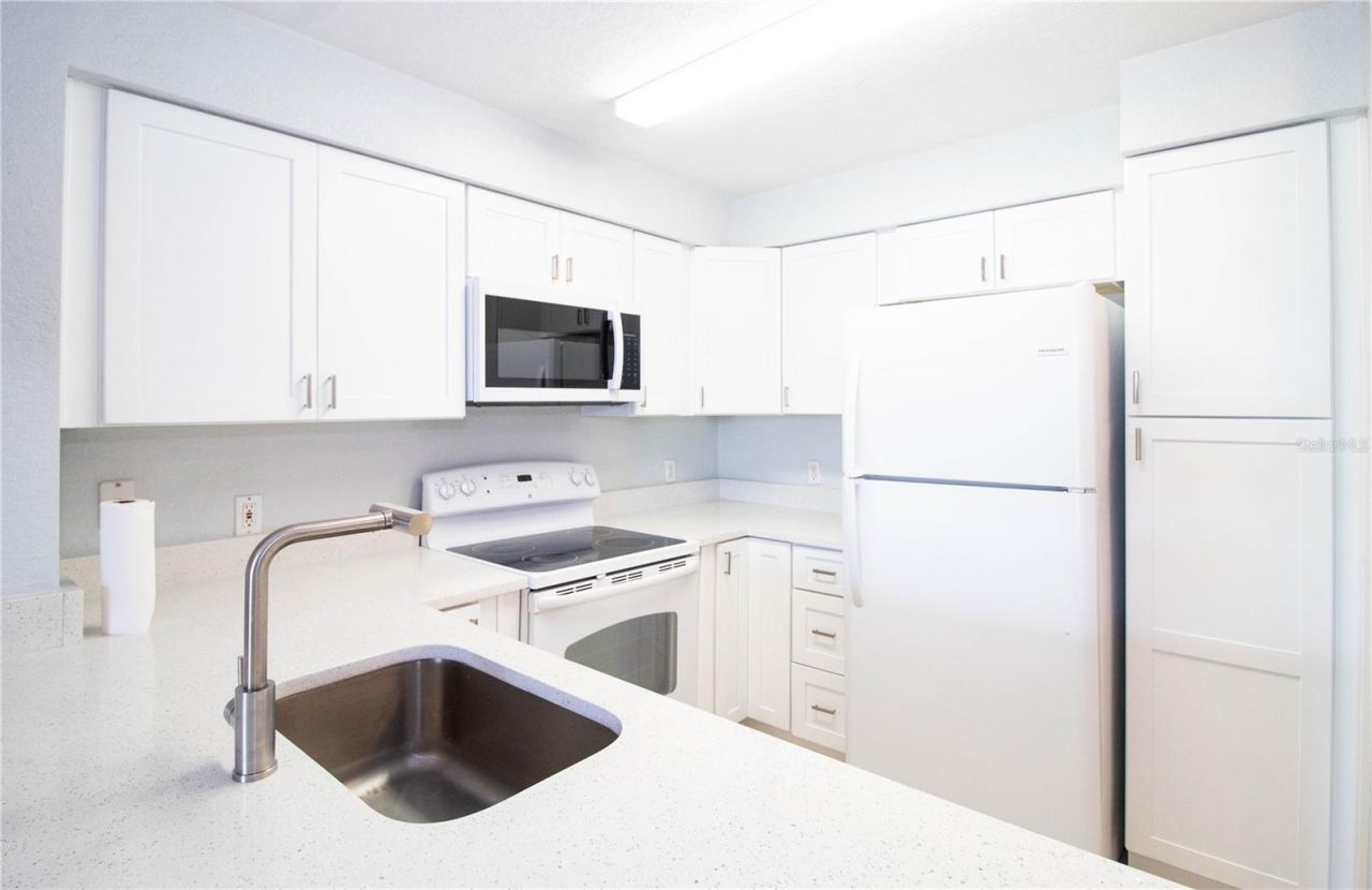 14036 Fairway Island Drive Unit, Unit 1535, Orlando, FL 32837 Photo