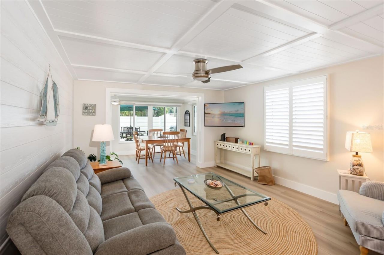 546 Spanish Drive S, Unit 122, Longboat Key, FL 34228 Photo