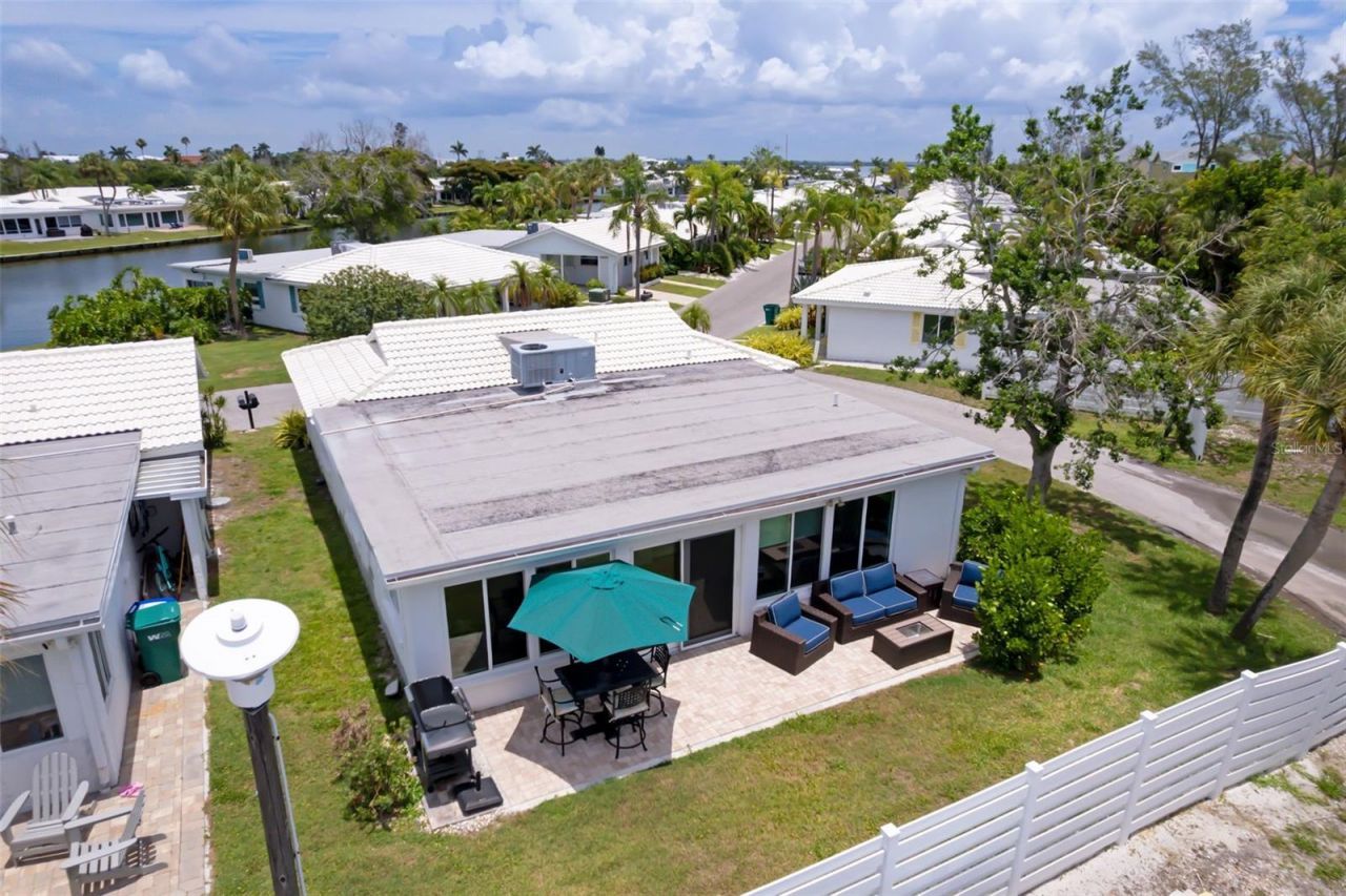 546 Spanish Drive S, Unit 122, Longboat Key, FL 34228 Photo
