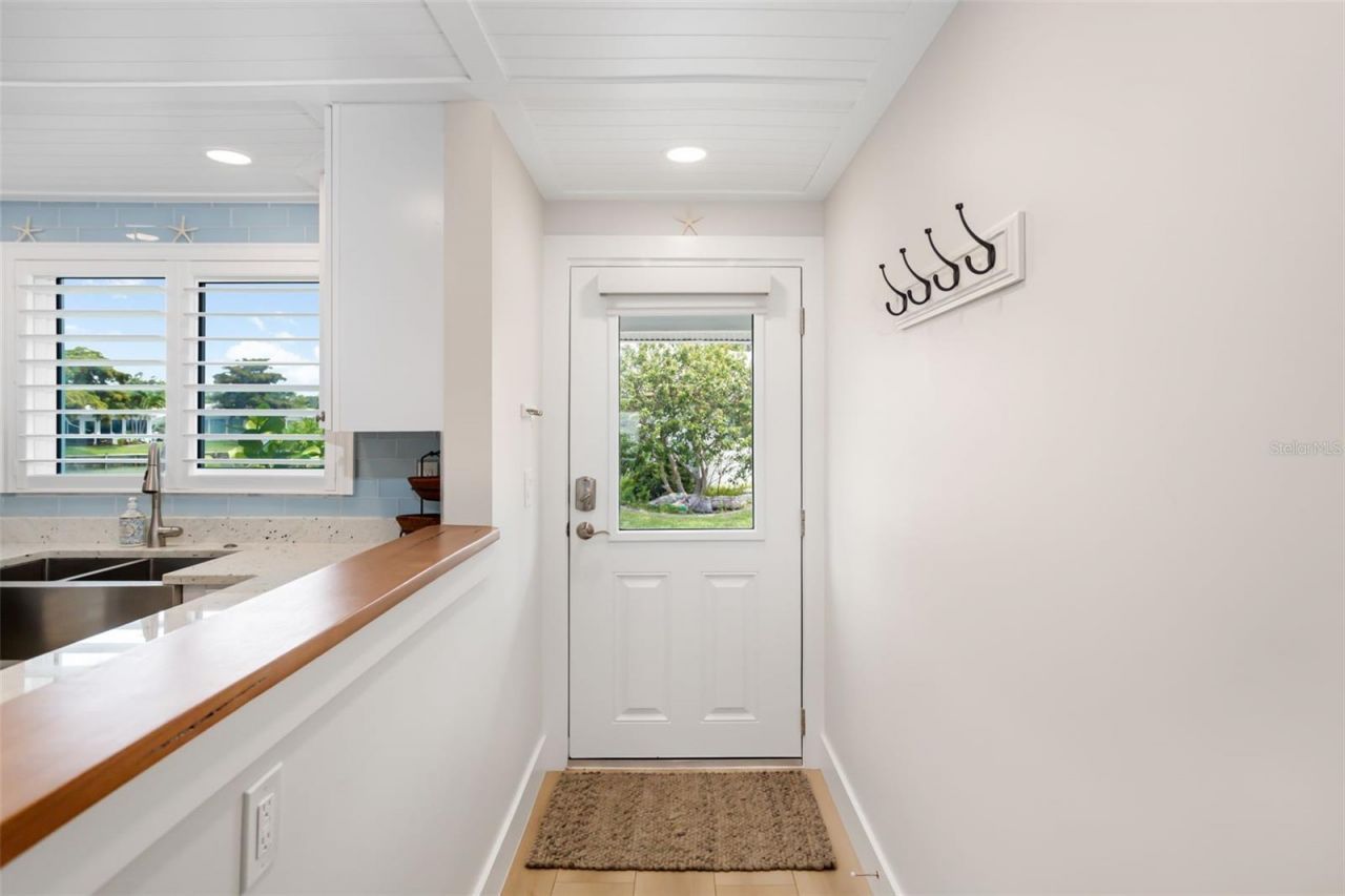 546 Spanish Drive S, Unit 122, Longboat Key, FL 34228 Photo