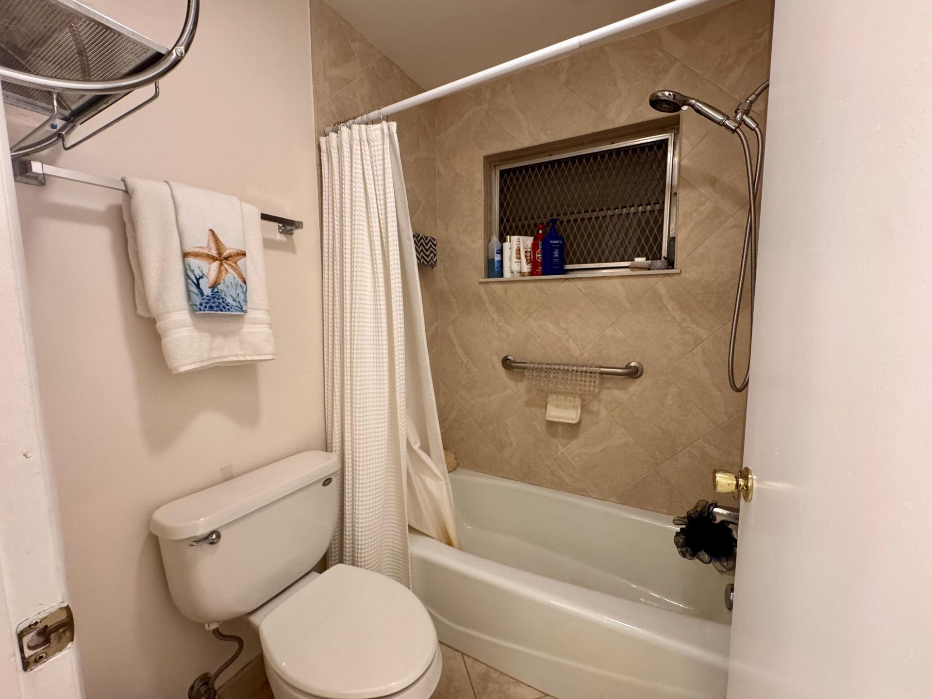 1252 W Club Dr Drive W, Unit D, Delray Beach, FL 33445 Photo