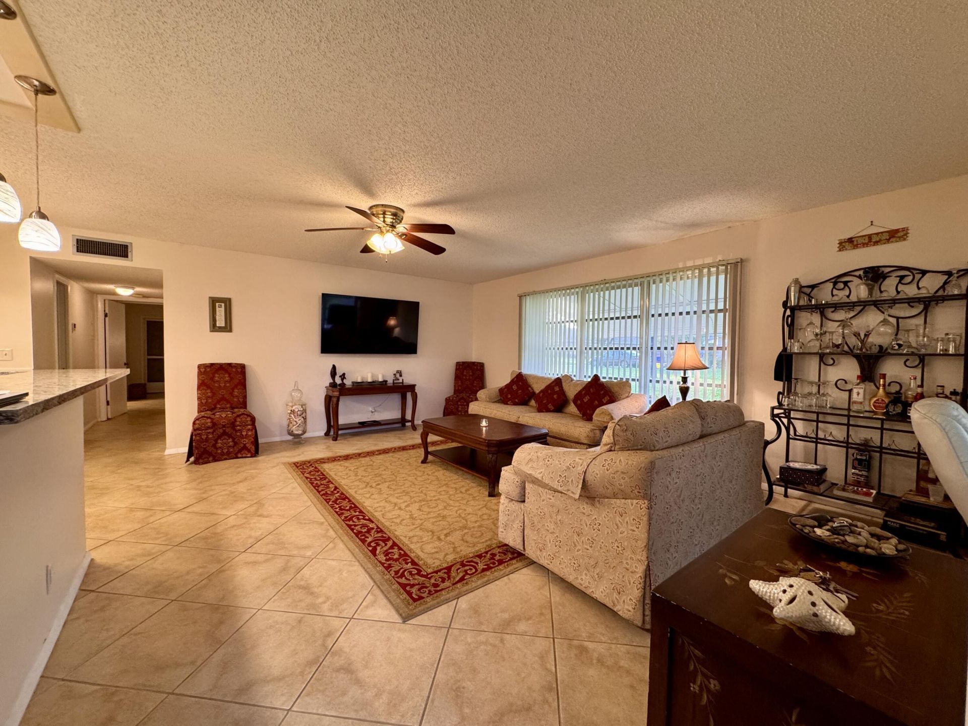 1252 W Club Dr Drive W, Unit D, Delray Beach, FL 33445 Photo