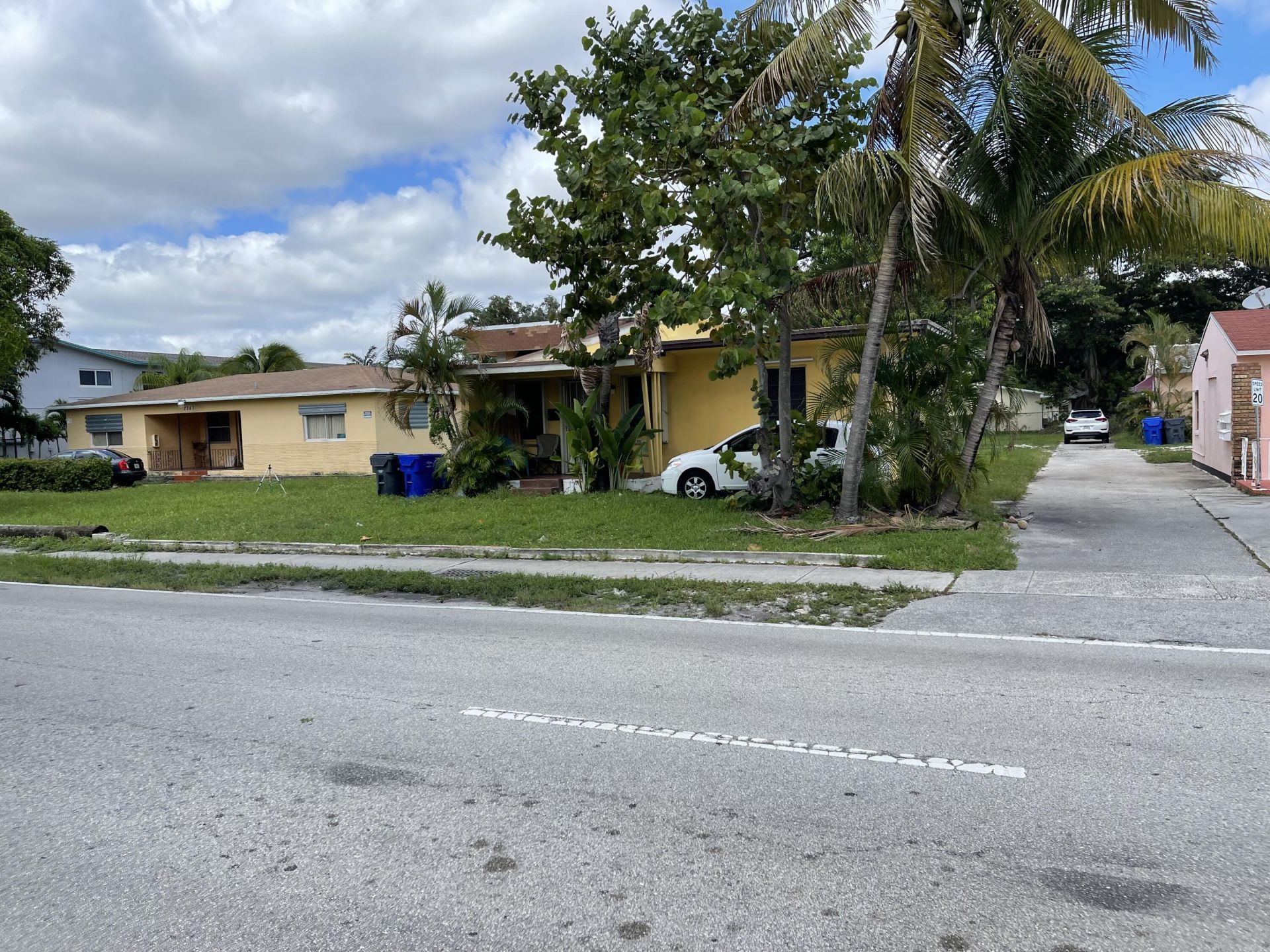 2243 Polk Street, Hollywood, FL 33020 Photo