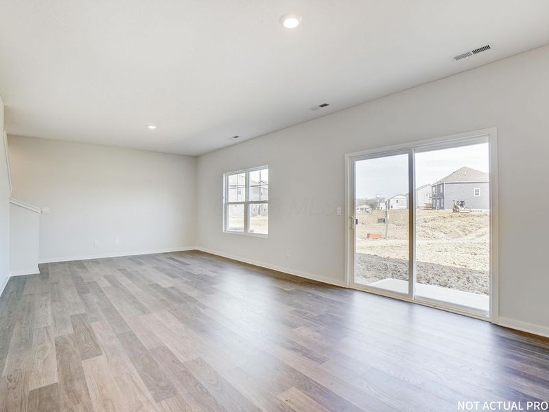453 Jaret Way, Washington Court House, OH 43160 Photo 6