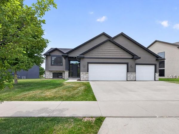2287 Phoenix Road SW, Rochester, MN 55902