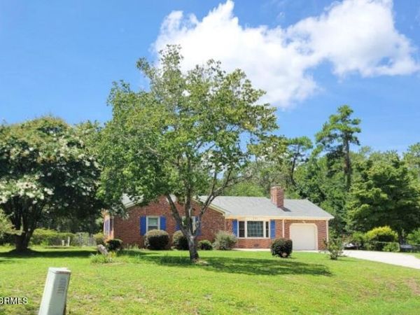 501 Oak Lane, Newport, NC 28570