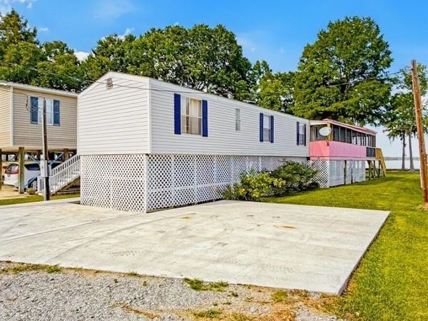 780 Hollis Drive, Blounts Creek, NC 27814