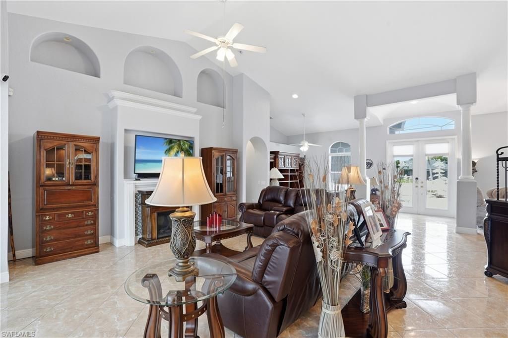 219 Gleason Pkwy, Cape Coral, FL 33914 Photo