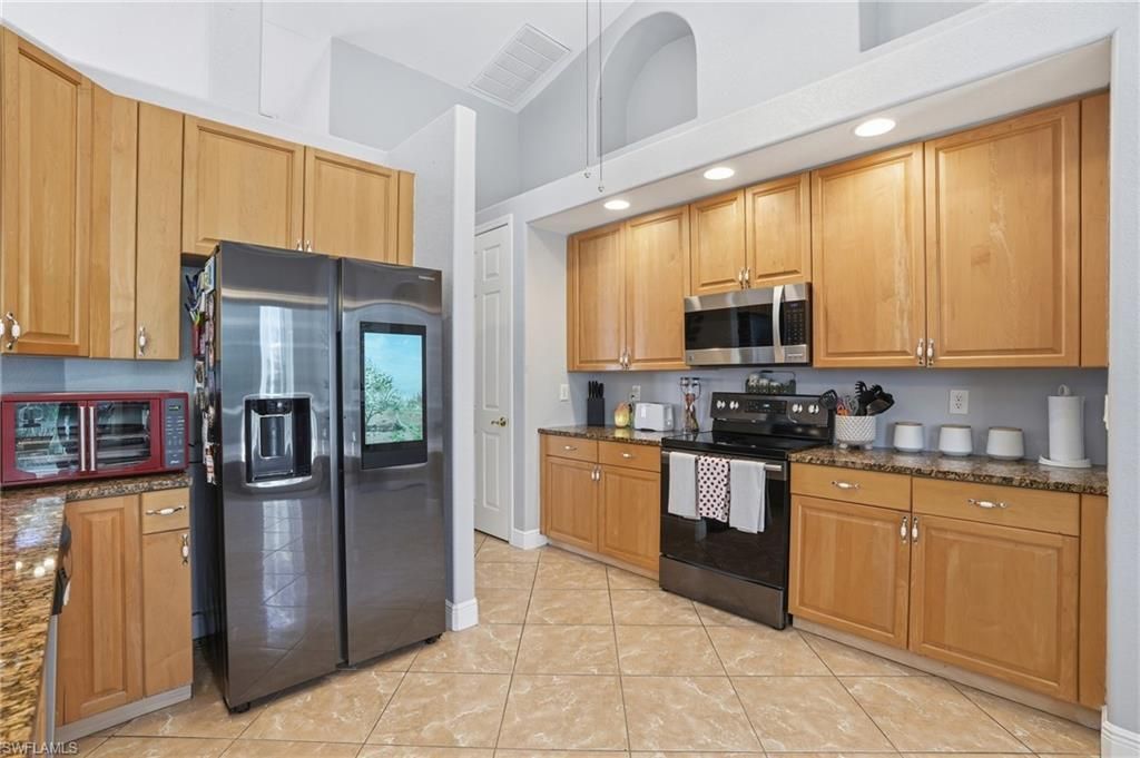 219 Gleason Pkwy, Cape Coral, FL 33914 Photo