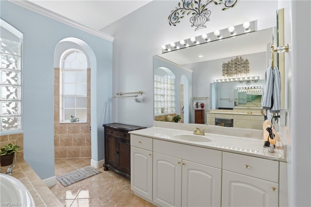 219 Gleason Pkwy, Cape Coral, FL 33914 Photo