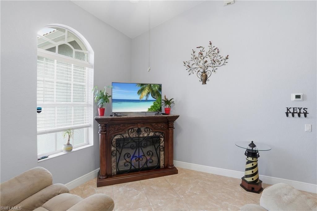 219 Gleason Pkwy, Cape Coral, FL 33914 Photo