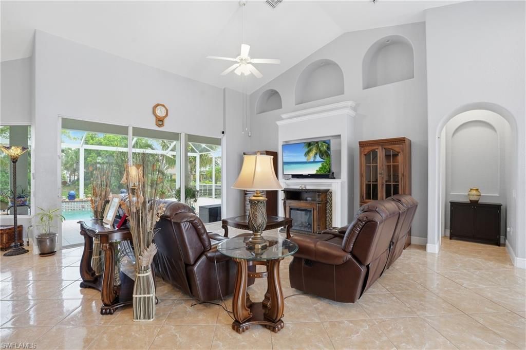 219 Gleason Pkwy, Cape Coral, FL 33914 Photo