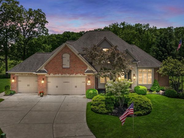 1042 Saint James Park Avenue, Monroe, MI 48161