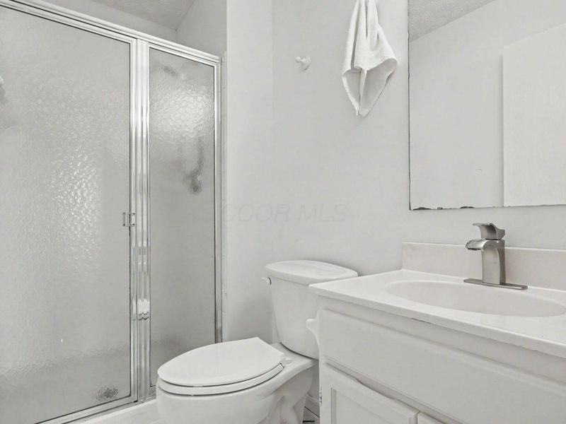 9074 Longstone Drive, Lewis Center, OH 43035 Photo 11