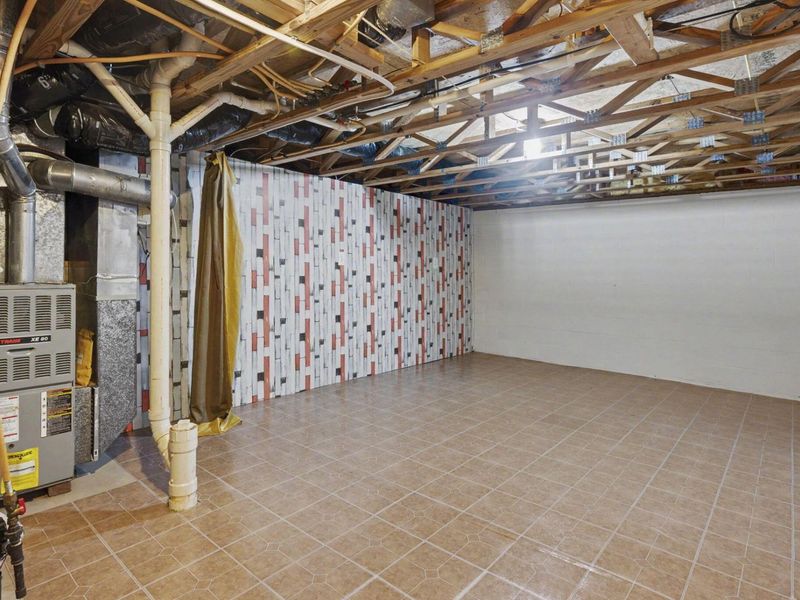 9074 Longstone Drive, Lewis Center, OH 43035 Photo 17