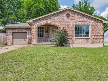 2351 Kingswood Drive, Dallas, TX 75228